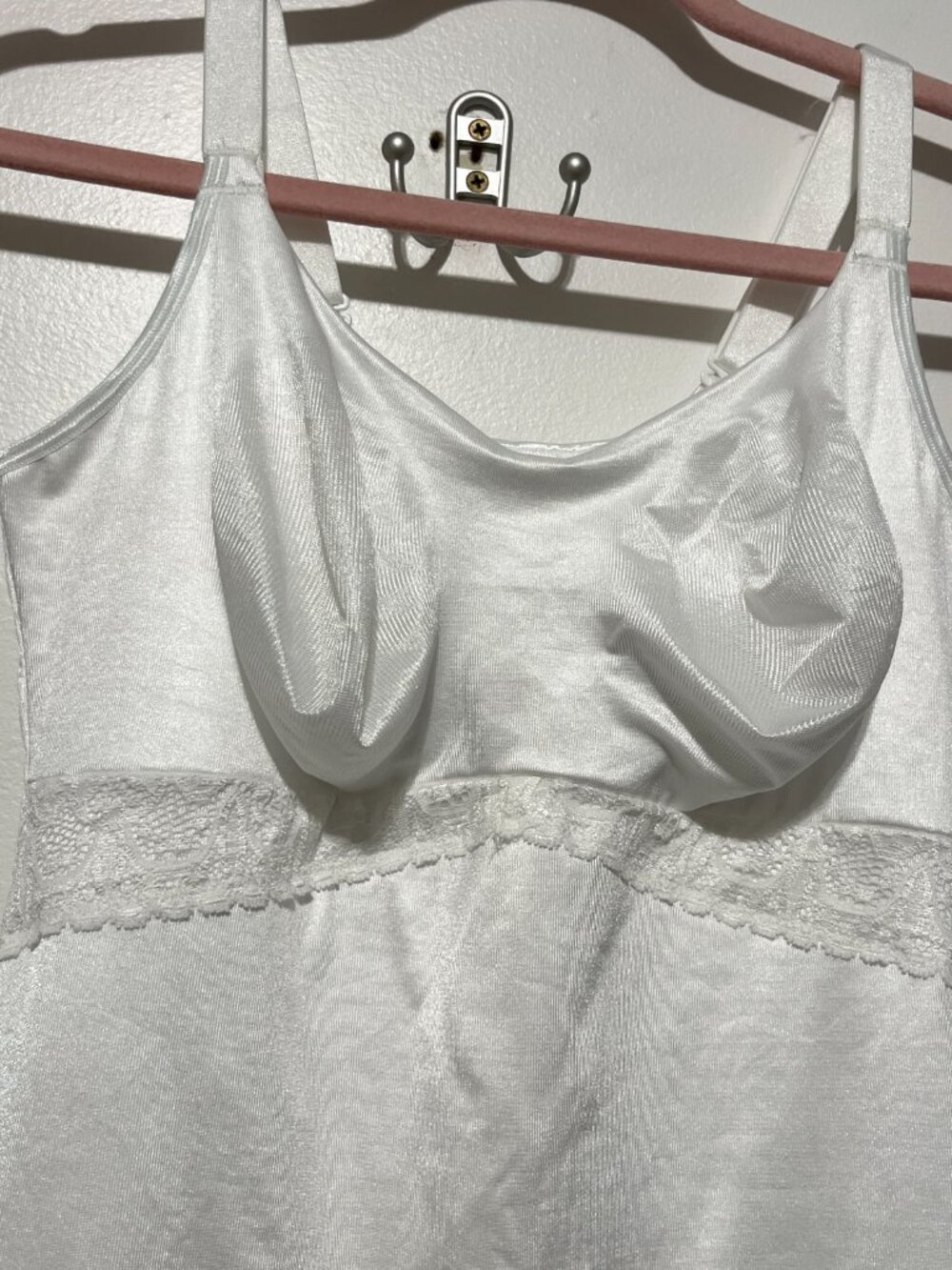 Ruby Ribbon Lace Shapewear Cami 40 White 3024 Compression Level 4 Full Support - Picture 4 of 6